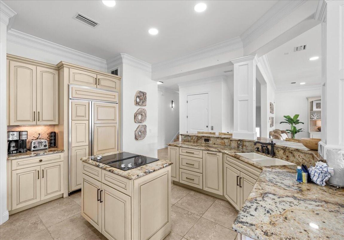 Interior, Kitchen, Recessed Lighting