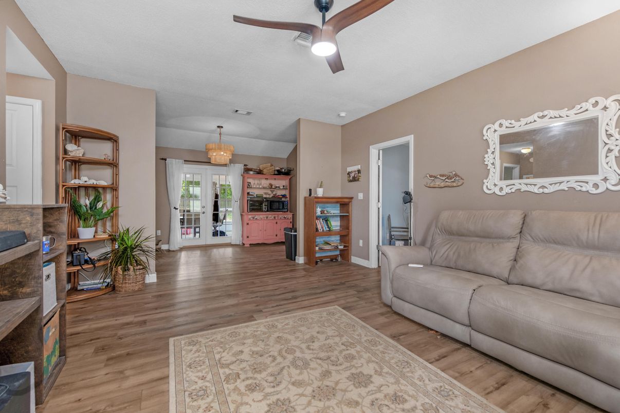 Chandelier, Interior, Wood Texture Flooring