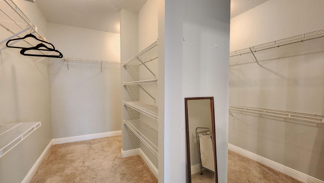 Interior, Walk-in Closets