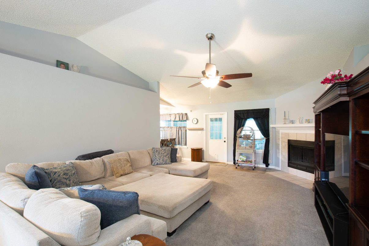 Fireplace, Interior, Living room
