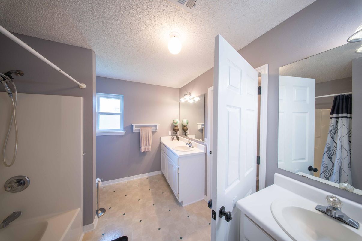 Bathroom, Dual Sink Vanities, Interior