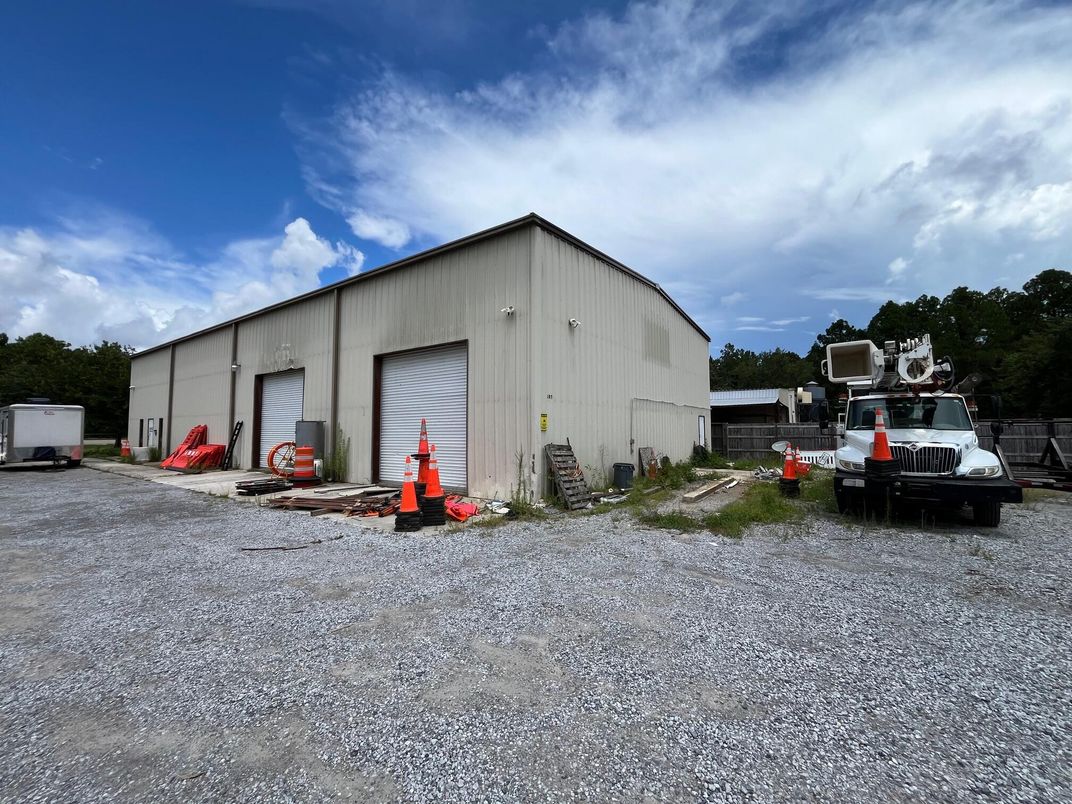 Detached Garage, Exterior