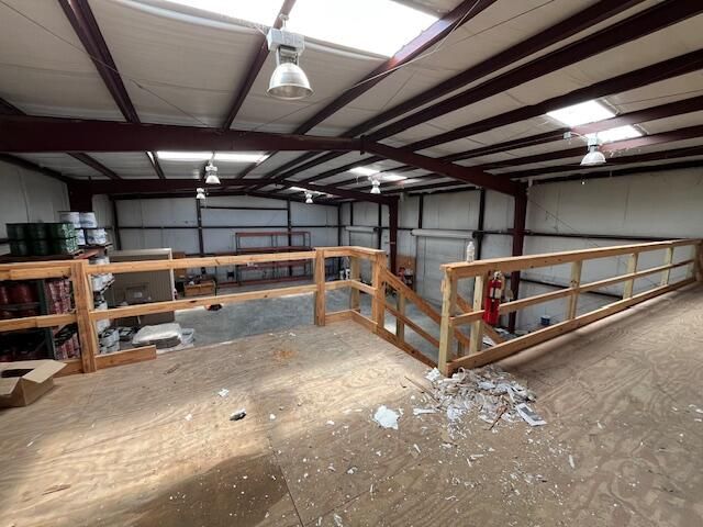 Garage, Interior
