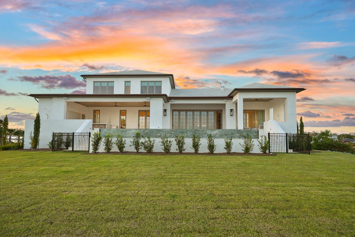 Backyard, Exterior, Facade, Farmhouse