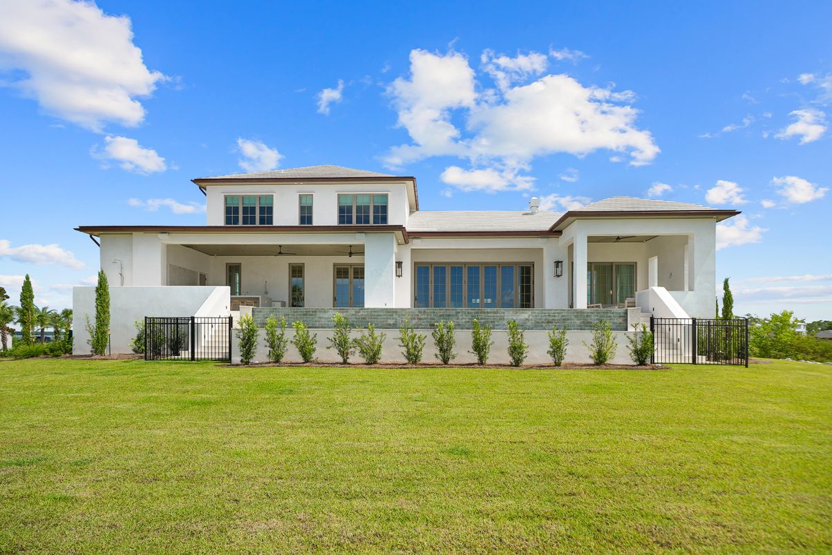 Backyard, Exterior, Facade, Farmhouse