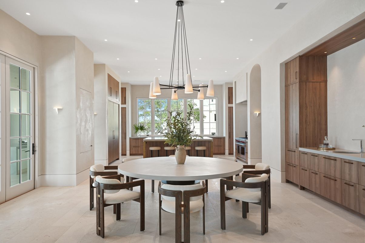 Dining room, Interior, Kitchen, Pendant Lights, Recessed Lighting