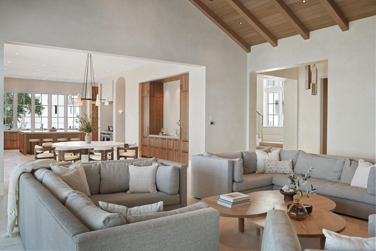 Dining room, Interior, Living room, Pendant Lights, Recessed Lighting, Wooden Beams, Wooden Ceilings