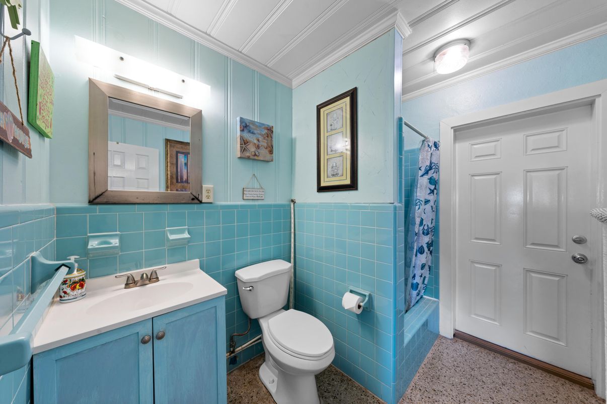Bathroom, Interior