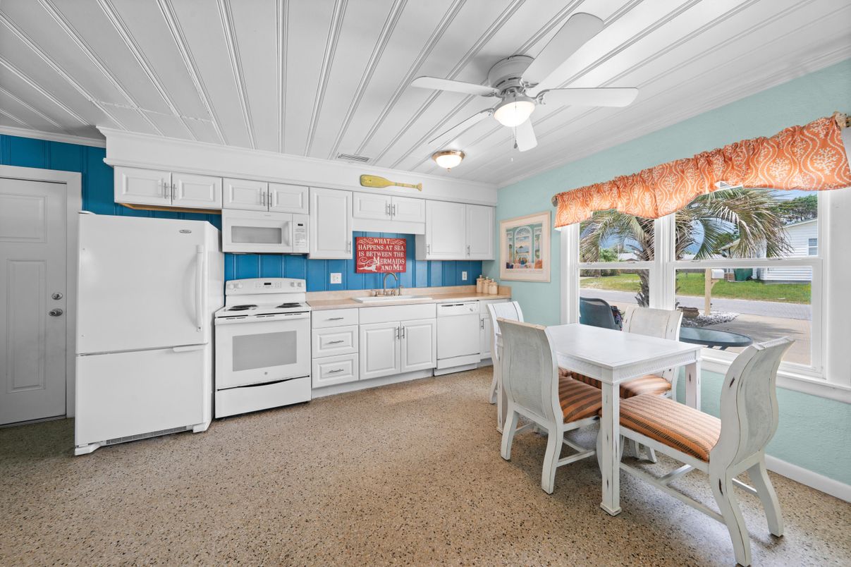 Dining room, Interior, Kitchen