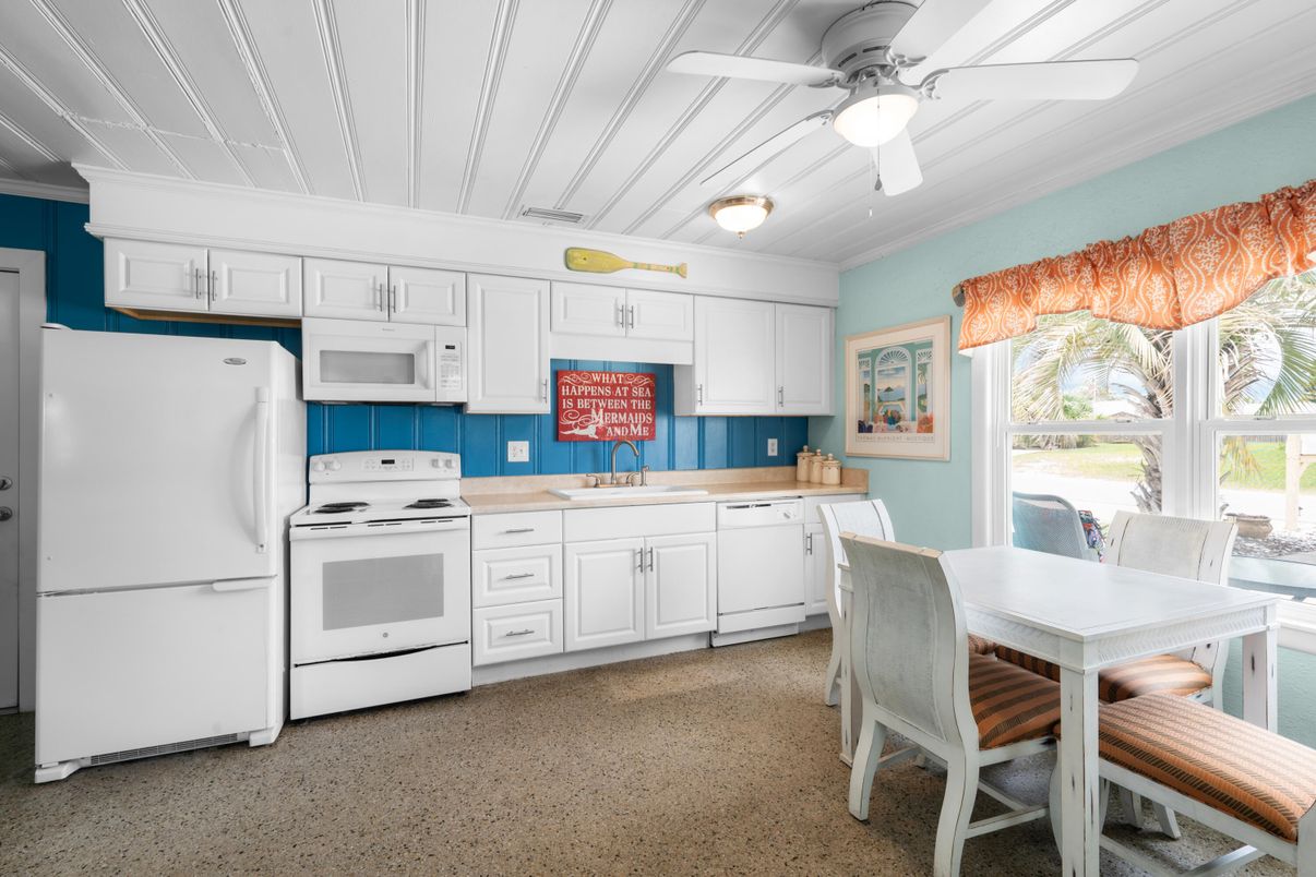 Dining room, Interior, Kitchen