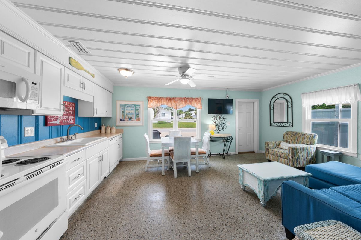 Dining room, Interior, Kitchen, Living room