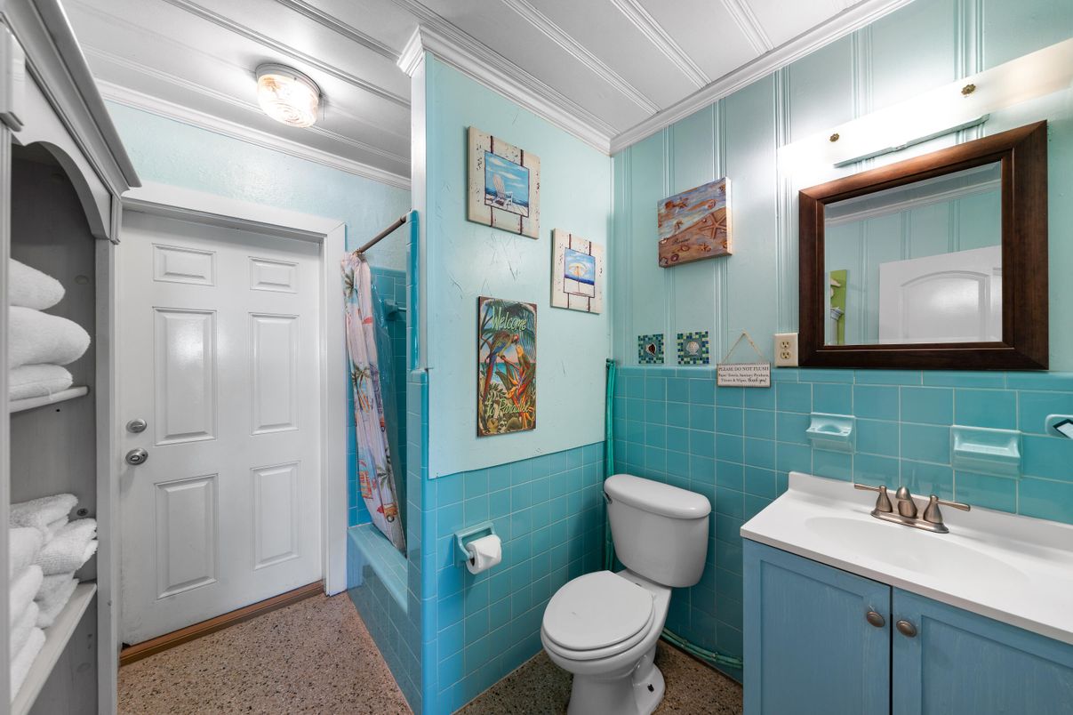 Bathroom, Interior
