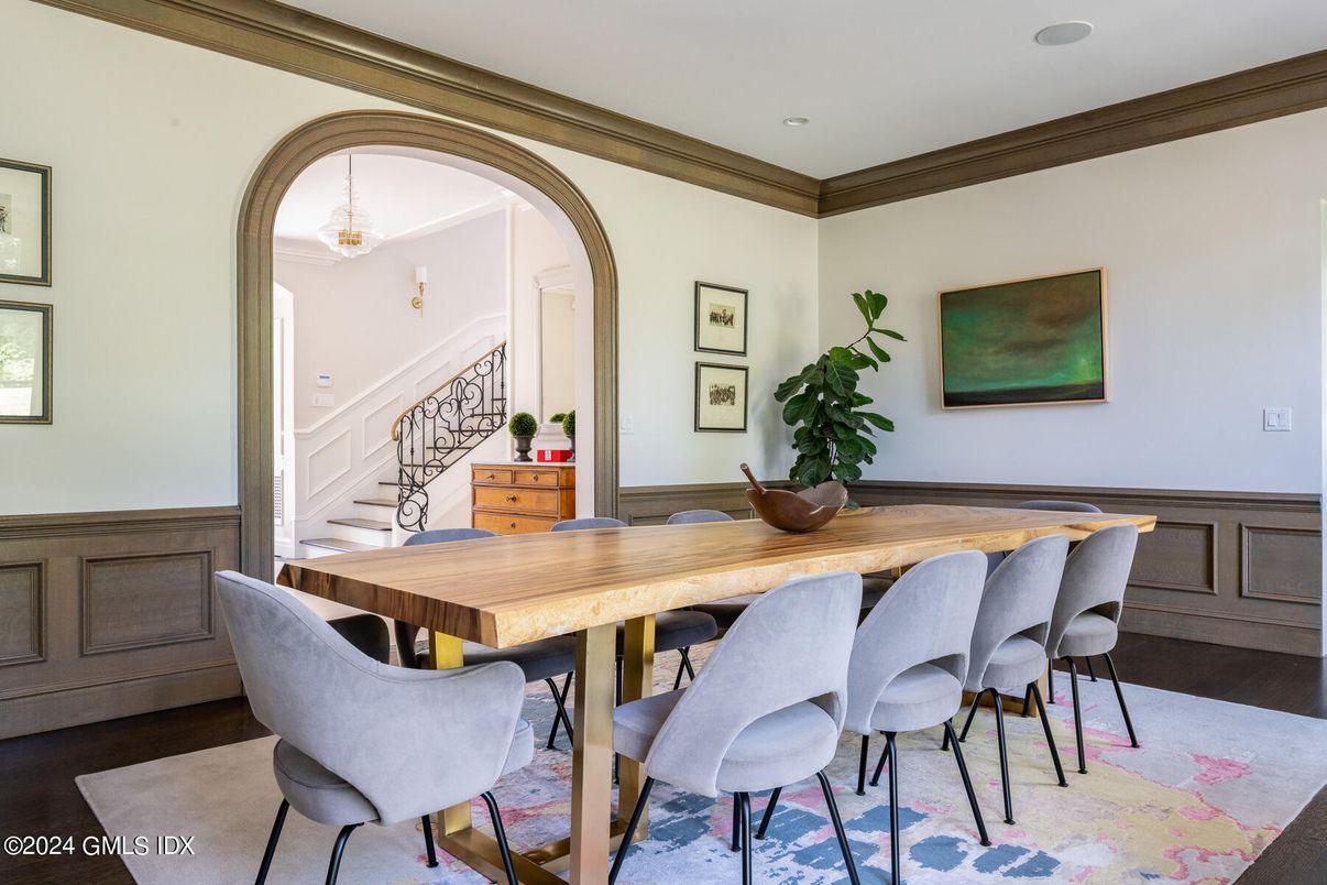 Chandelier, Dining room, Interior, Recessed Lighting, Wood Texture Flooring