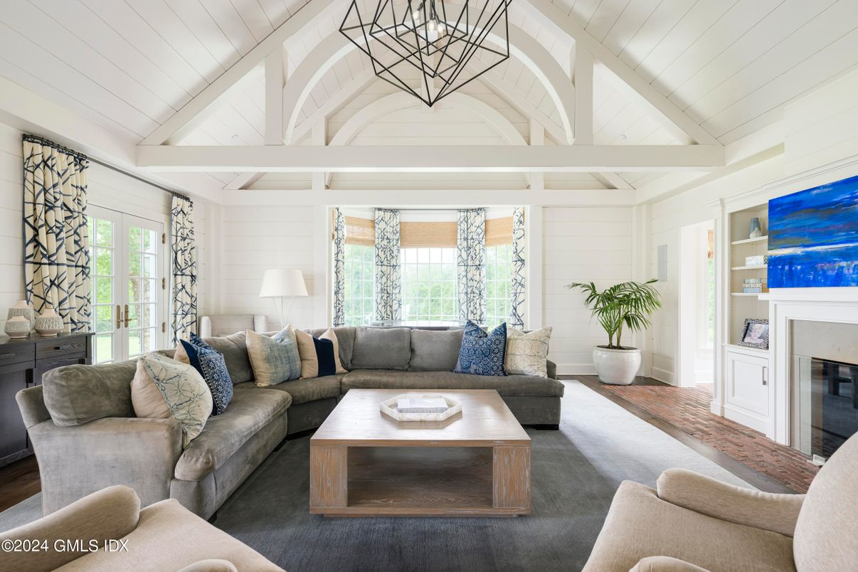 Fireplace, Interior, Living room