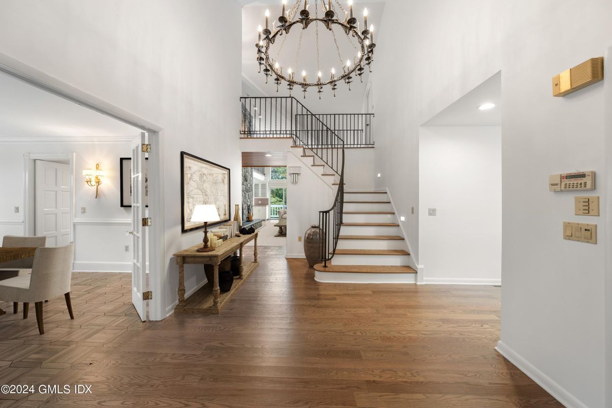 Chandelier, Interior, Recessed Lighting, Wood Texture Flooring