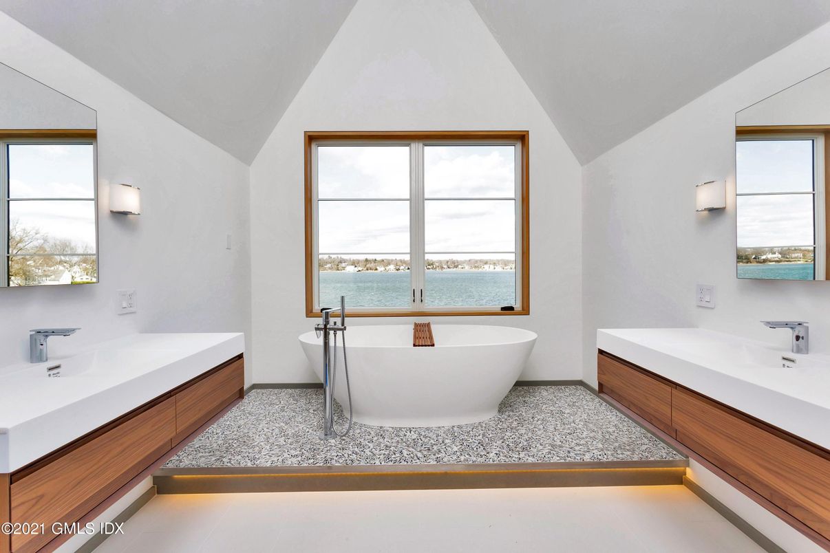 Bathroom, Dual Sink Vanities, Free Standing Baths, Interior