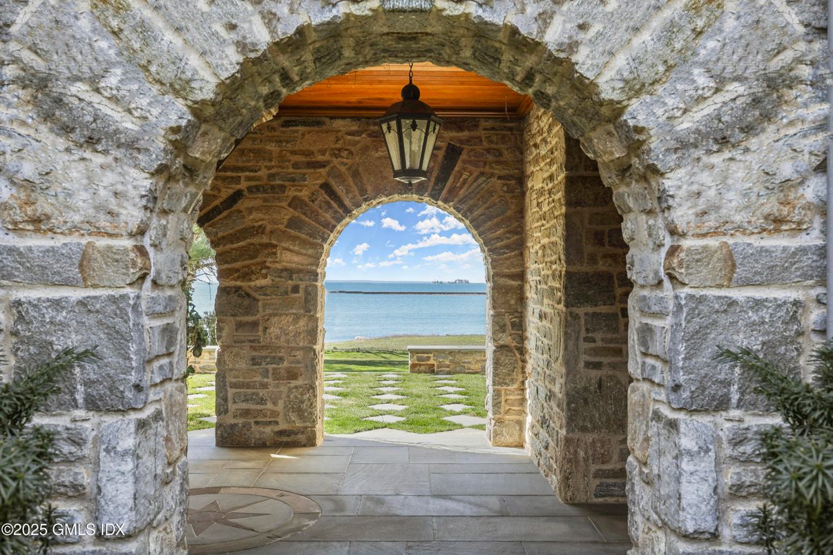 Exterior, Water