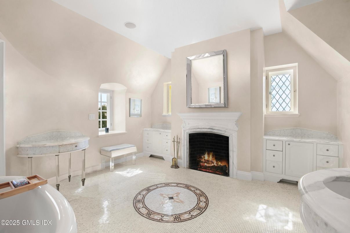 Fireplace, Interior, Living room