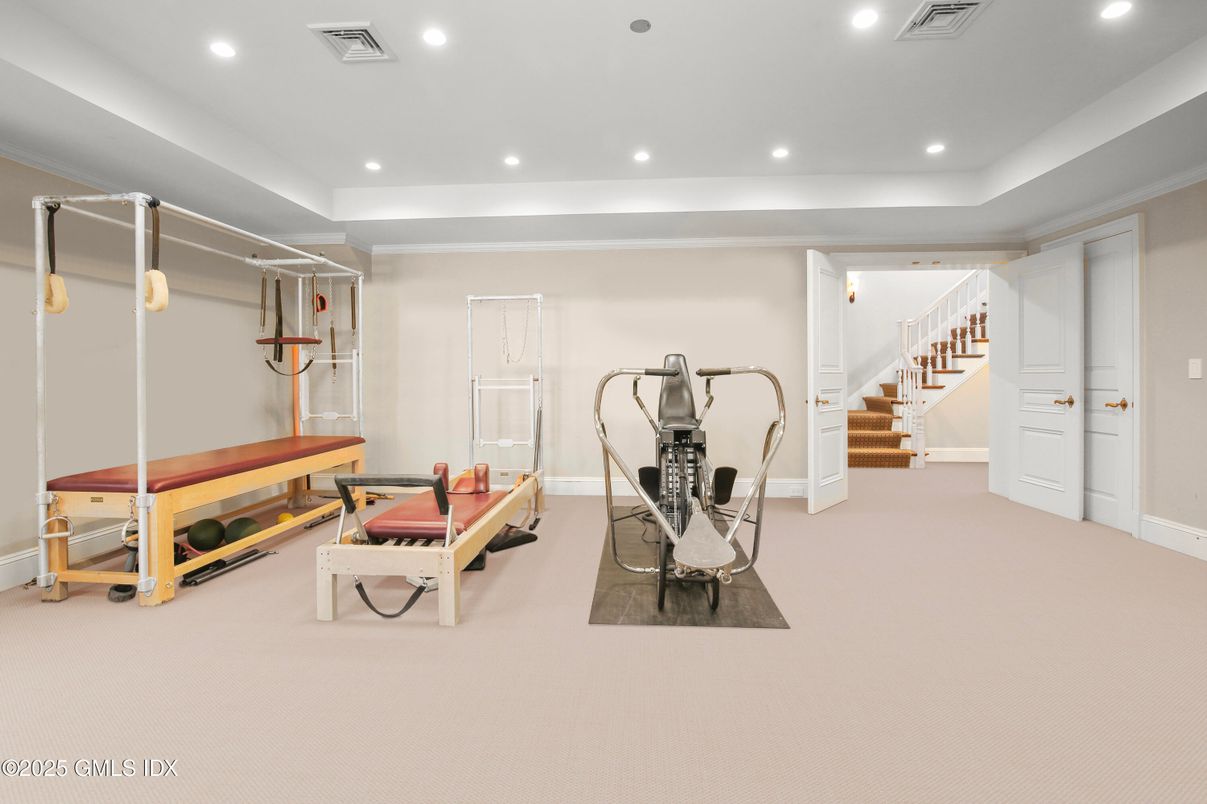 Fitness Equipment, Interior, Recessed Lighting