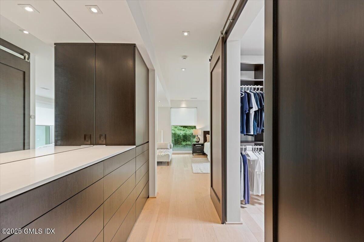 Interior, Recessed Lighting, Walk-in Closets, Wood Texture Flooring