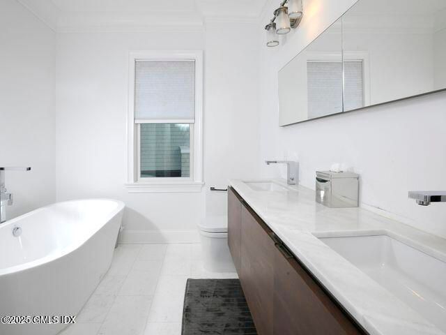 Bathroom, Dual Sink Vanities, Free Standing Baths, Interior