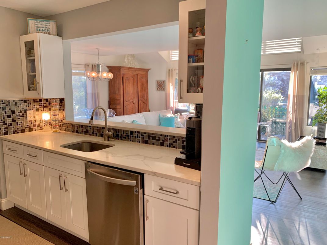 Chandelier, Interior, Kitchen, Pendant Lights, Stainless Steel Appliances, Wood Texture Flooring