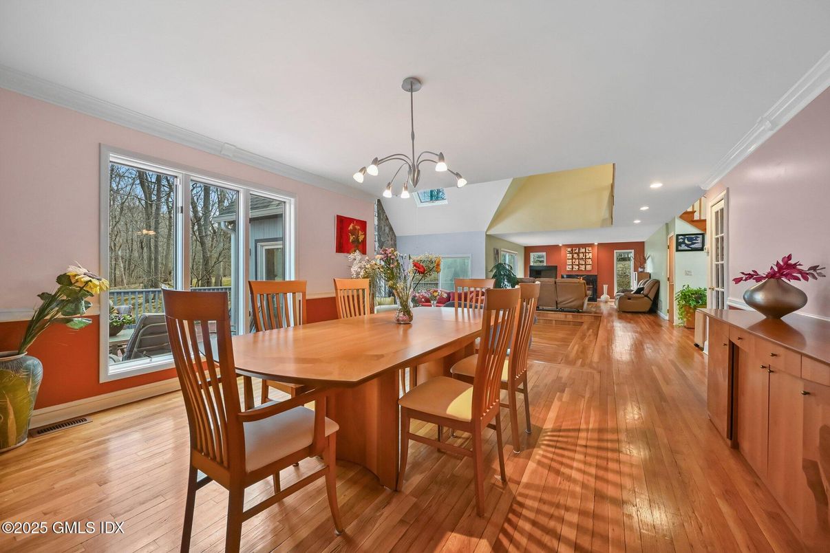 Chandelier, Dining room, Interior, Living room, Pendant Lights, Recessed Lighting, Wood Texture Flooring