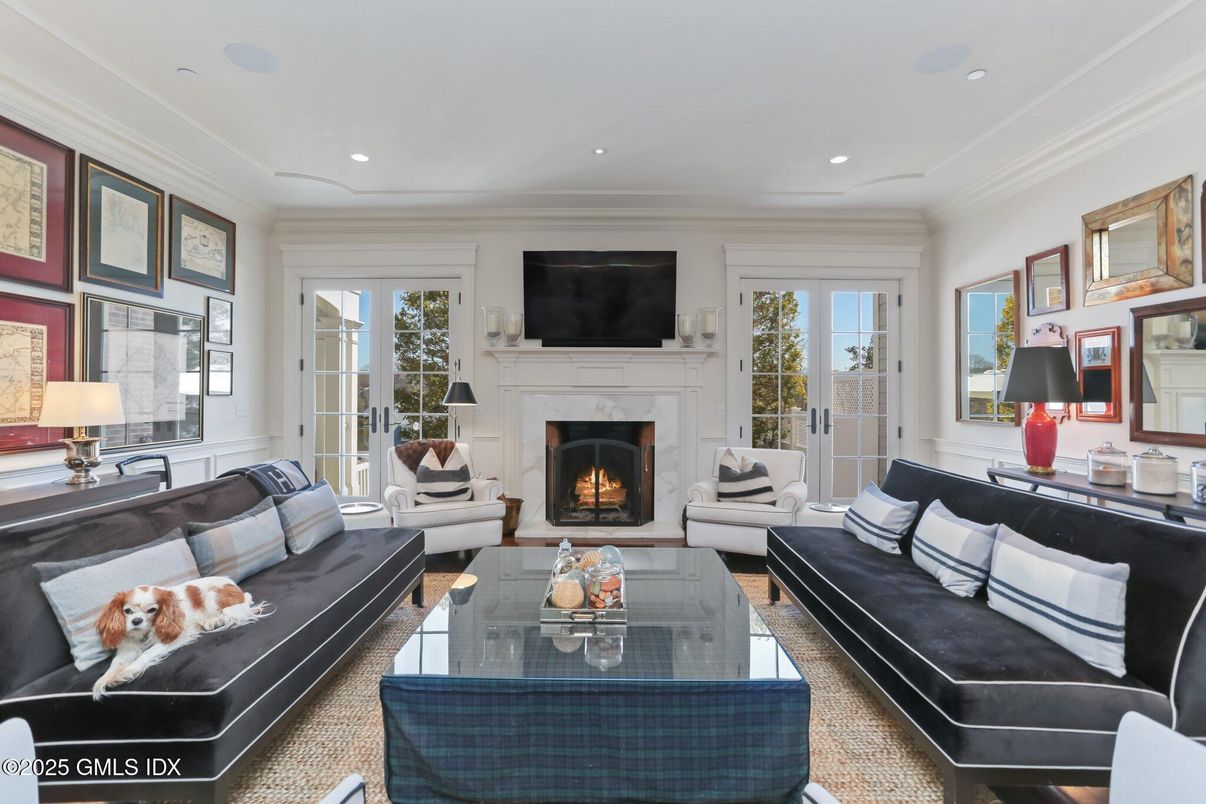 Fireplace, Interior, Living room, Recessed Lighting