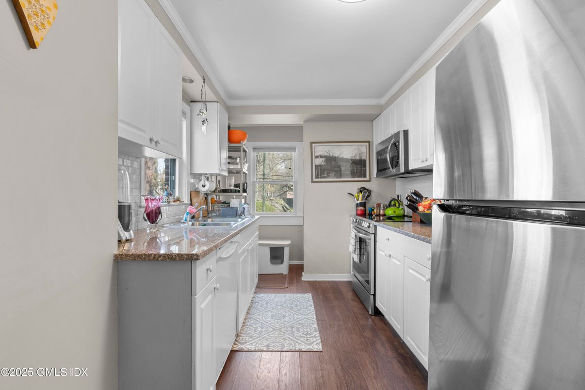 Interior, Kitchen, Stainless Steel Appliances, Wood Texture Flooring
