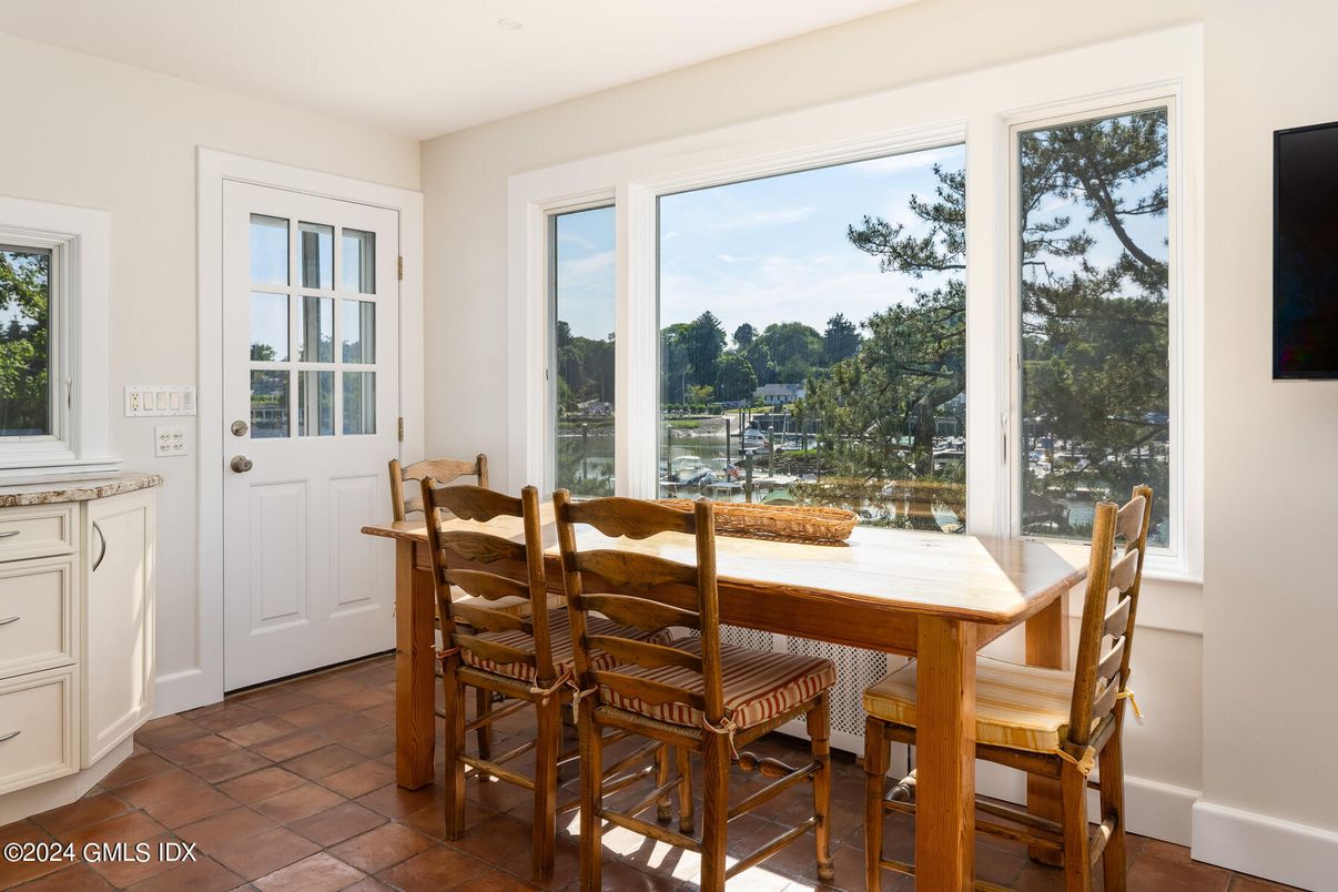 Dining room, Interior