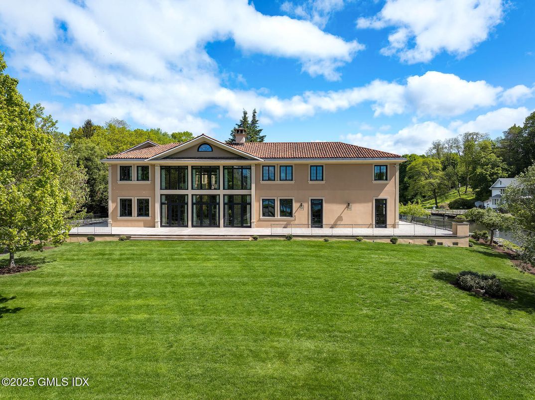 Backyard, Exterior, Facade, Georgian