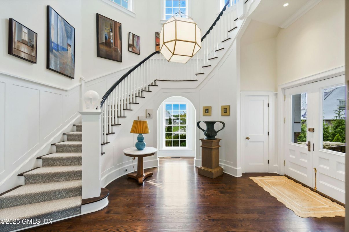 Interior, Pendant Lights, Recessed Lighting, Wood Texture Flooring