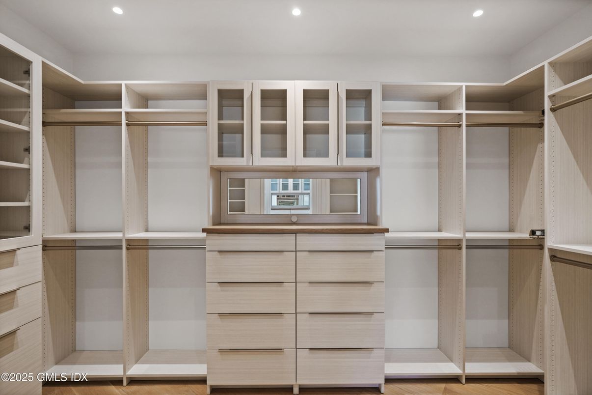 Interior, Recessed Lighting, Walk-in Closets, Wood Texture Flooring
