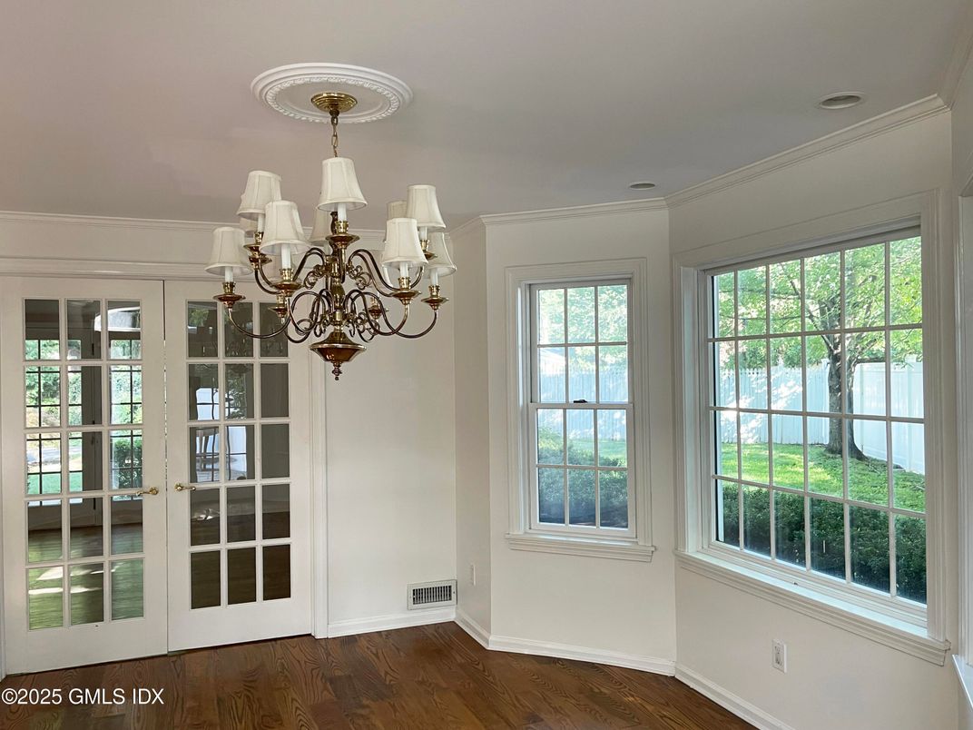 Chandelier, Interior, Wood Texture Flooring