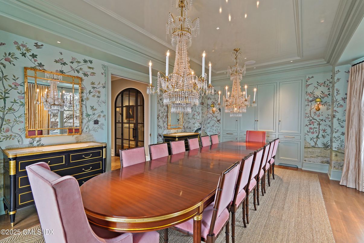 Chandelier, Dining room, Interior, Recessed Lighting, Wood Texture Flooring