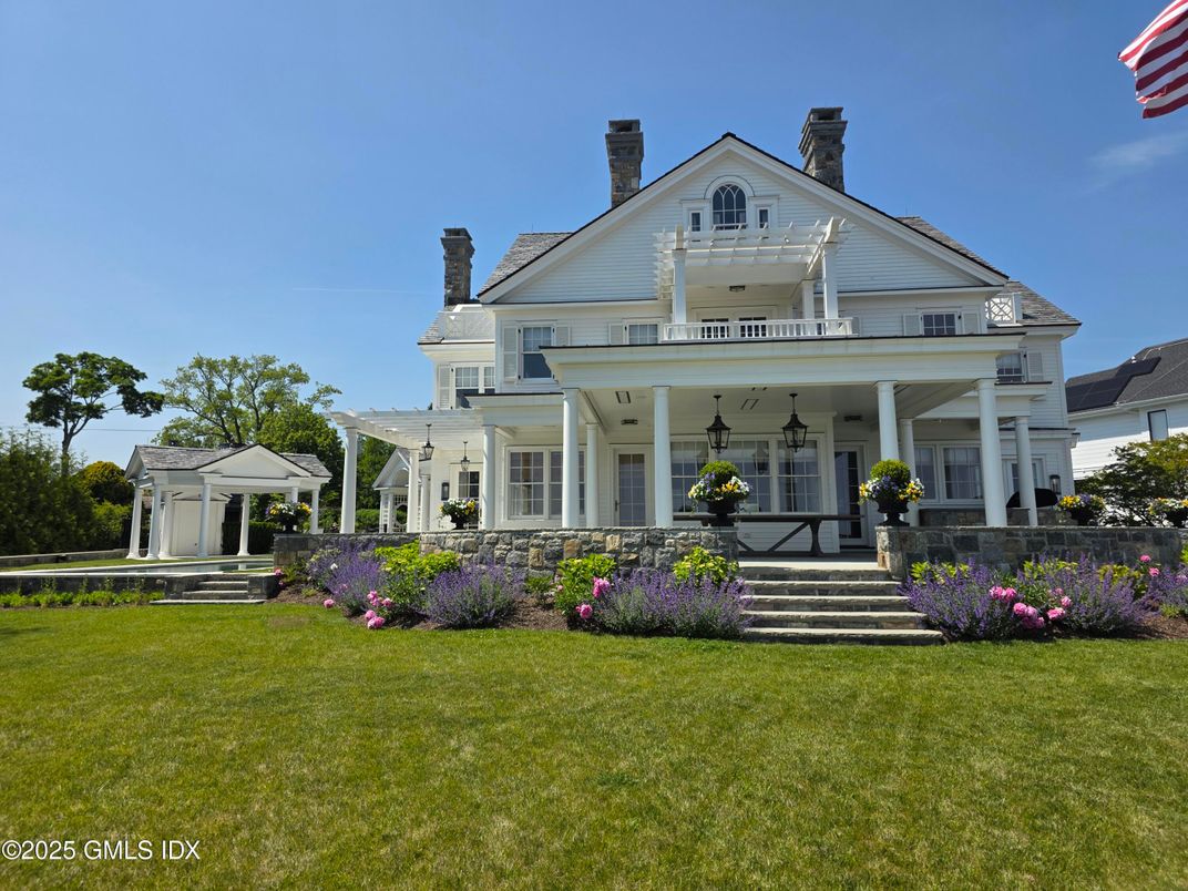 Backyard, Exterior, Facade, Farmhouse