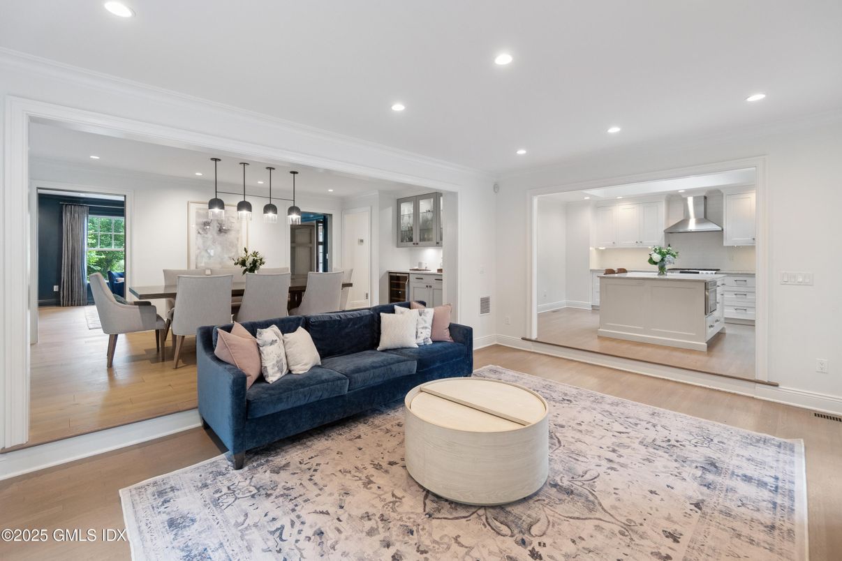 Dining room, Interior, Kitchen, Living room, Pendant Lights, Recessed Lighting, Wood Texture Flooring