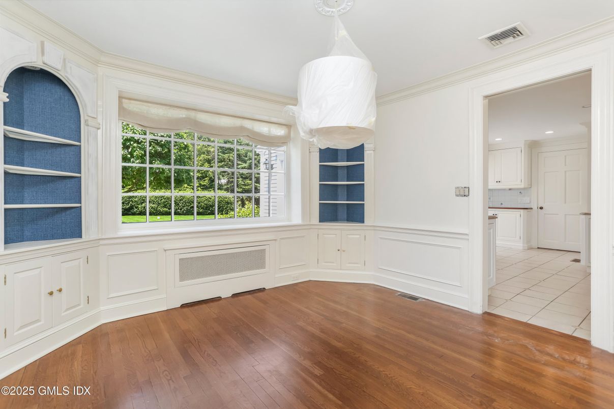 Empty room, Interior, Kitchen, Recessed Lighting, Wood Texture Flooring