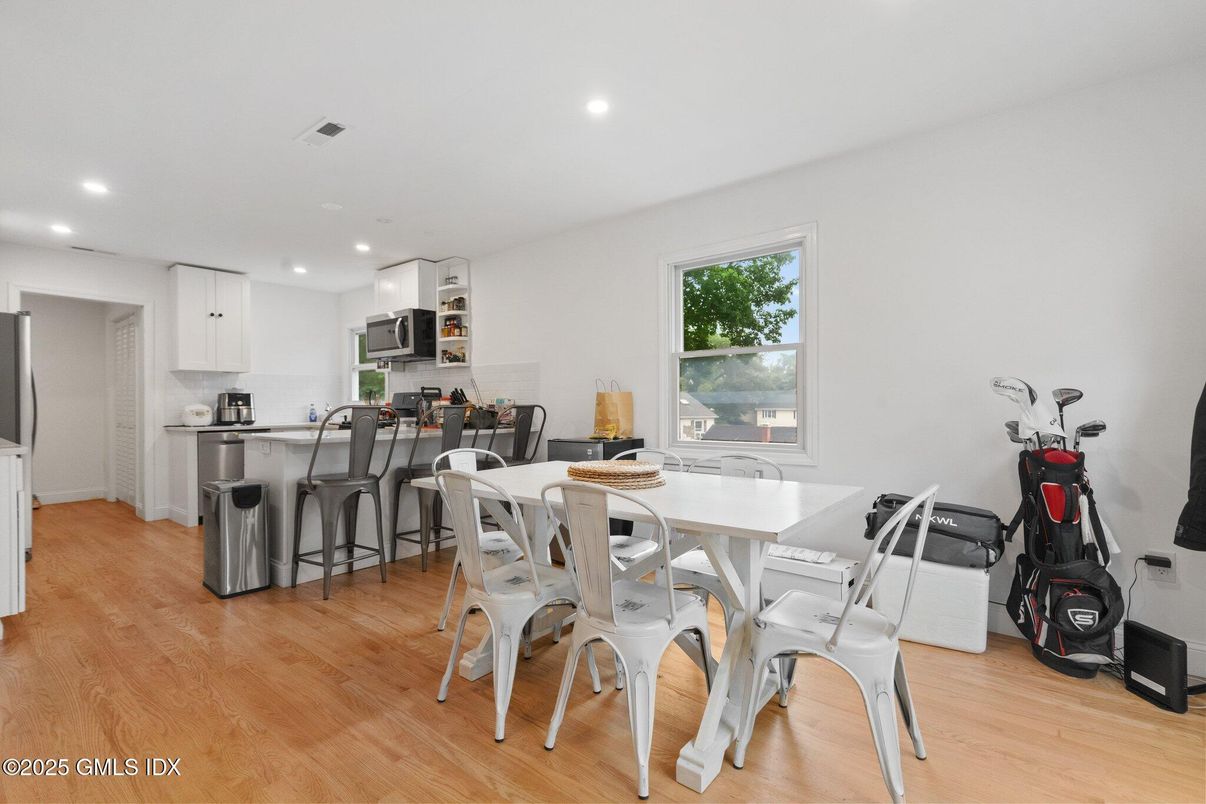 Dining room, Interior, Kitchen, Recessed Lighting, Wood Texture Flooring