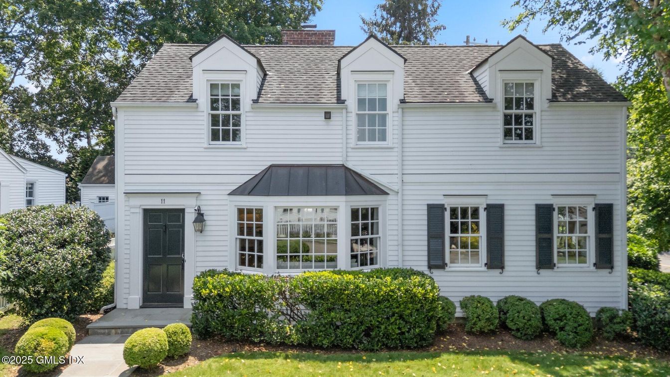 Exterior, Facade, Cape Cod