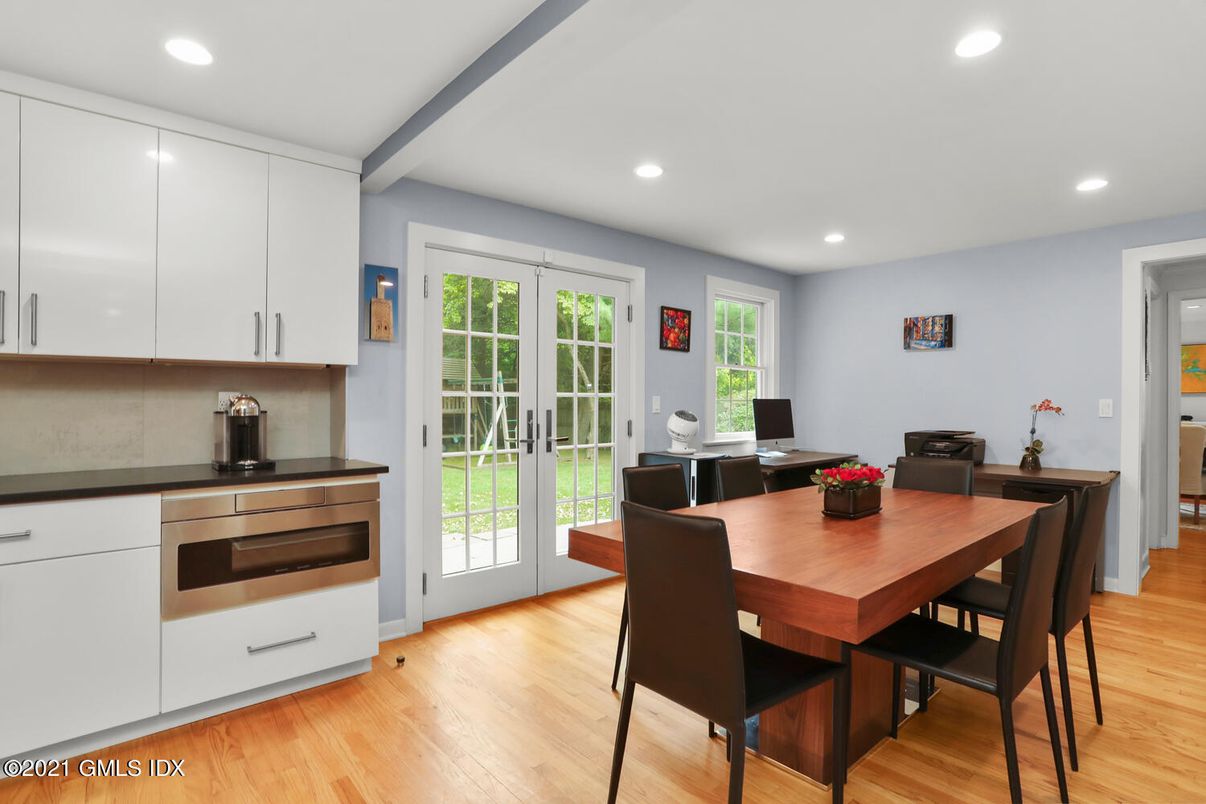Dining room, Interior, Kitchen, Recessed Lighting, Wood Texture Flooring