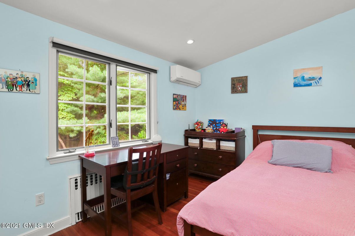 Bedroom, Home Office, Interior, Recessed Lighting, Wood Texture Flooring