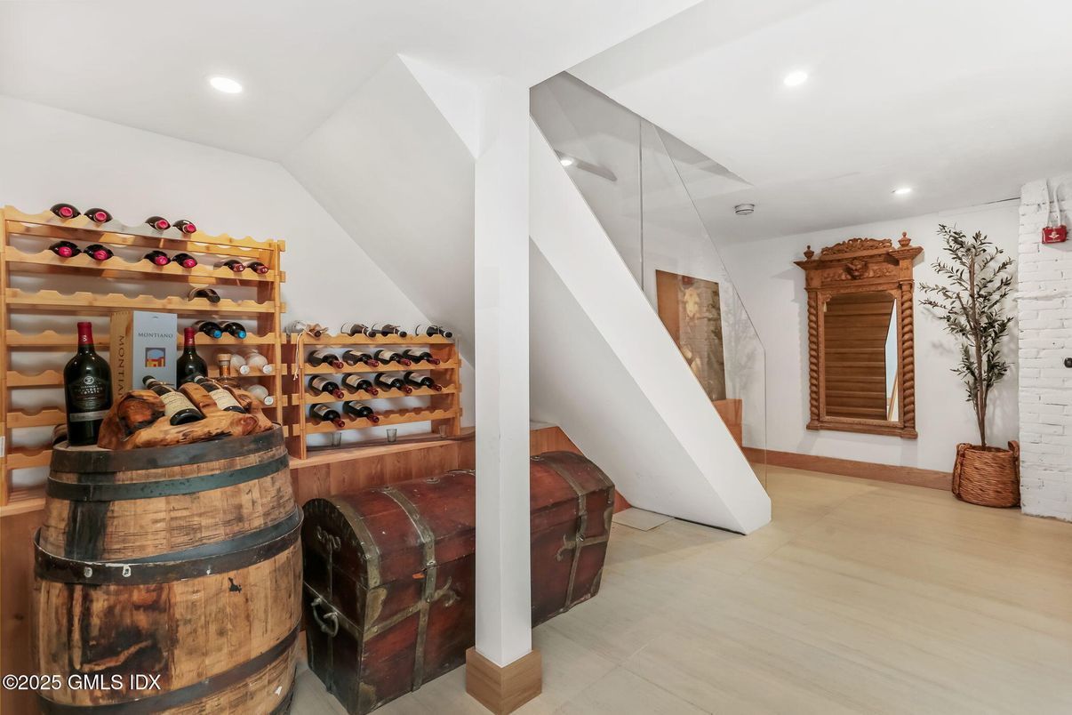 Interior, Recessed Lighting, Wine Storage