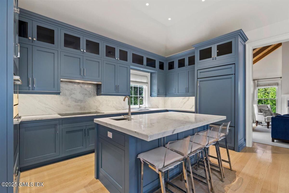 Interior, Kitchen, Marble Walls, Recessed Lighting, Wood Texture Flooring