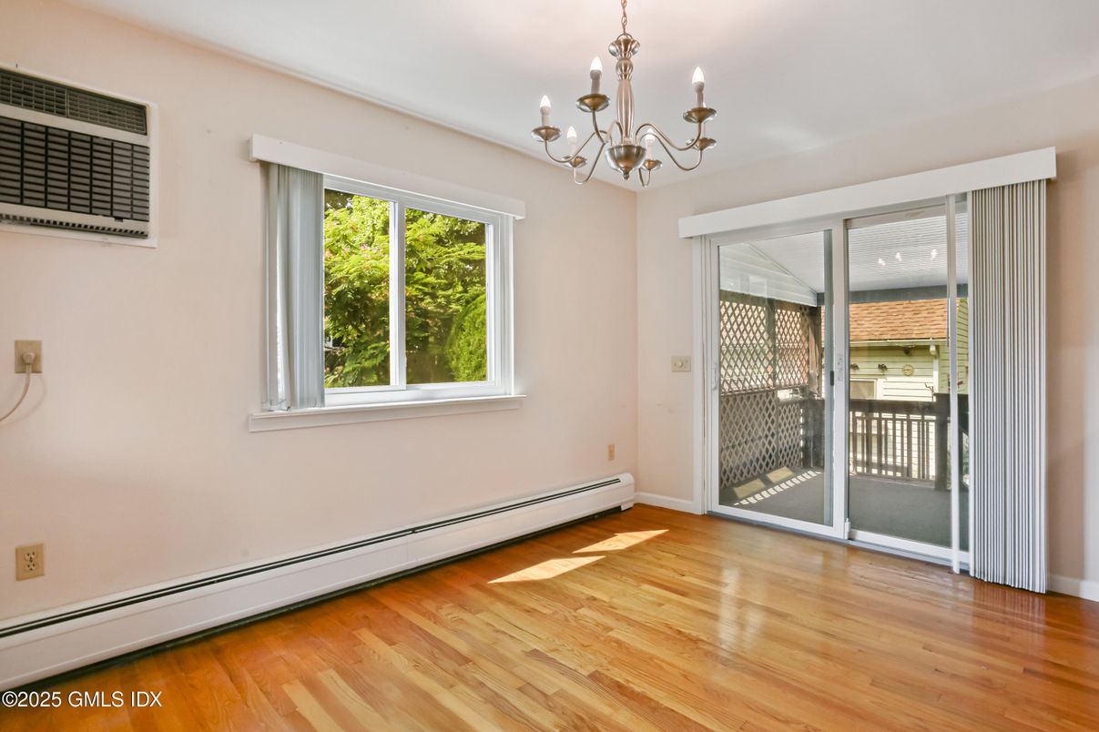 Chandelier, Empty room, Interior, Wood Texture Flooring