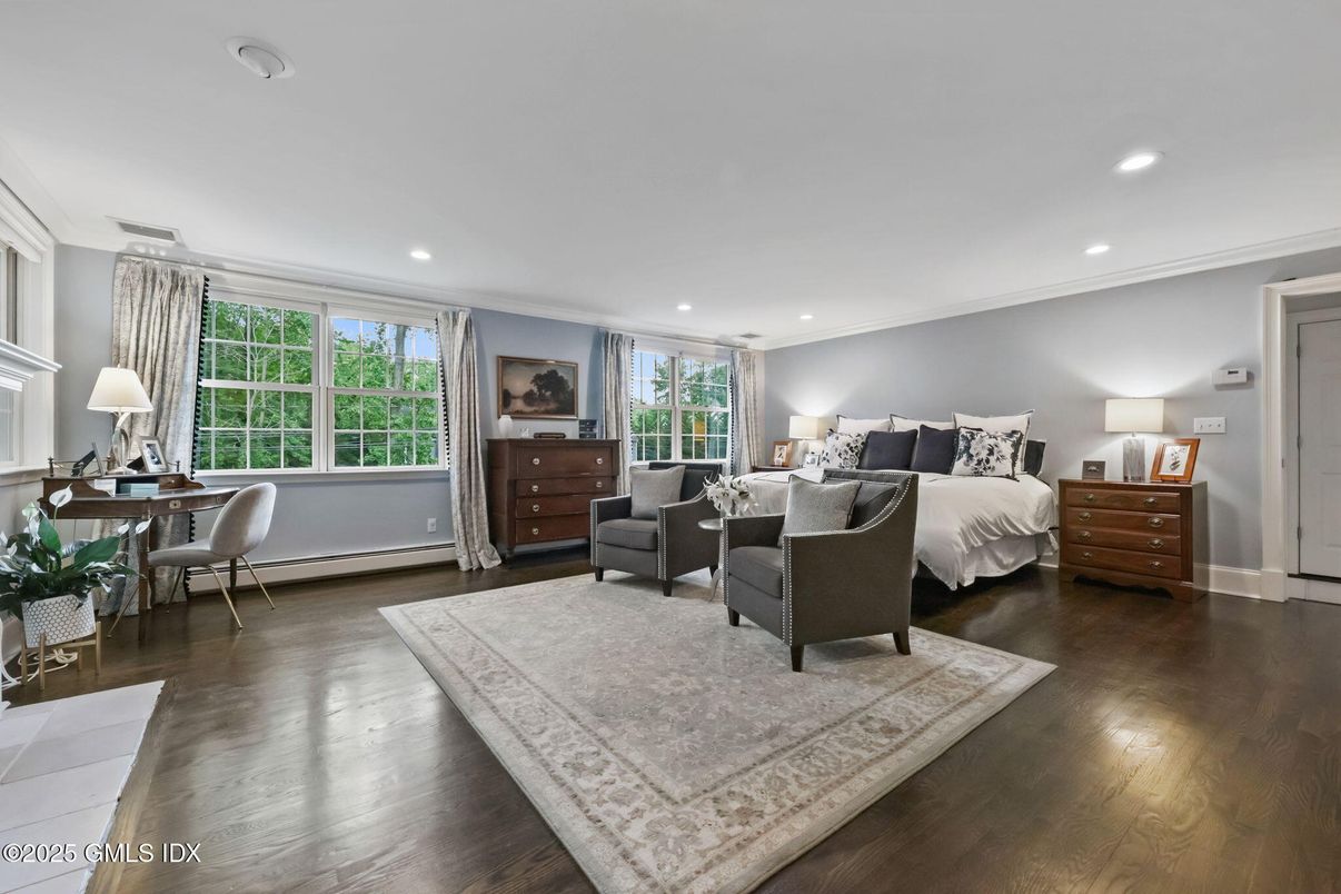 Bedroom, Home Office, Interior, Recessed Lighting, Wood Texture Flooring