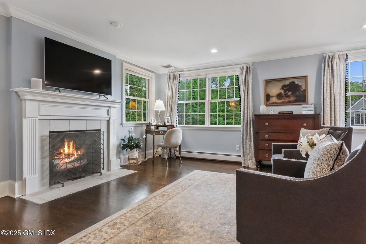 Fireplace, Interior, Living room, Recessed Lighting, Wood Texture Flooring