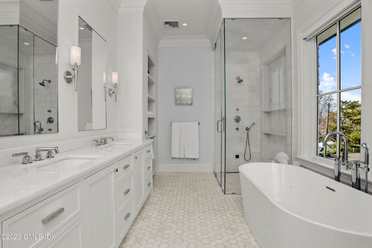 Bathroom, Dual Sink Vanities, Free Standing Baths, Glass Shower, Interior, Recessed Lighting