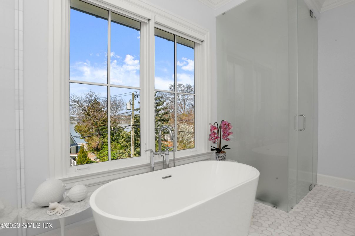 Bathroom, Free Standing Baths, Glass Shower, Interior