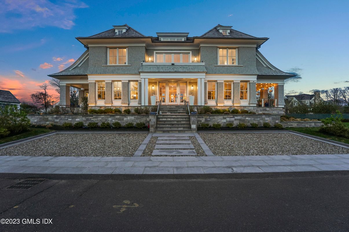 Exterior, Facade, French Provincial